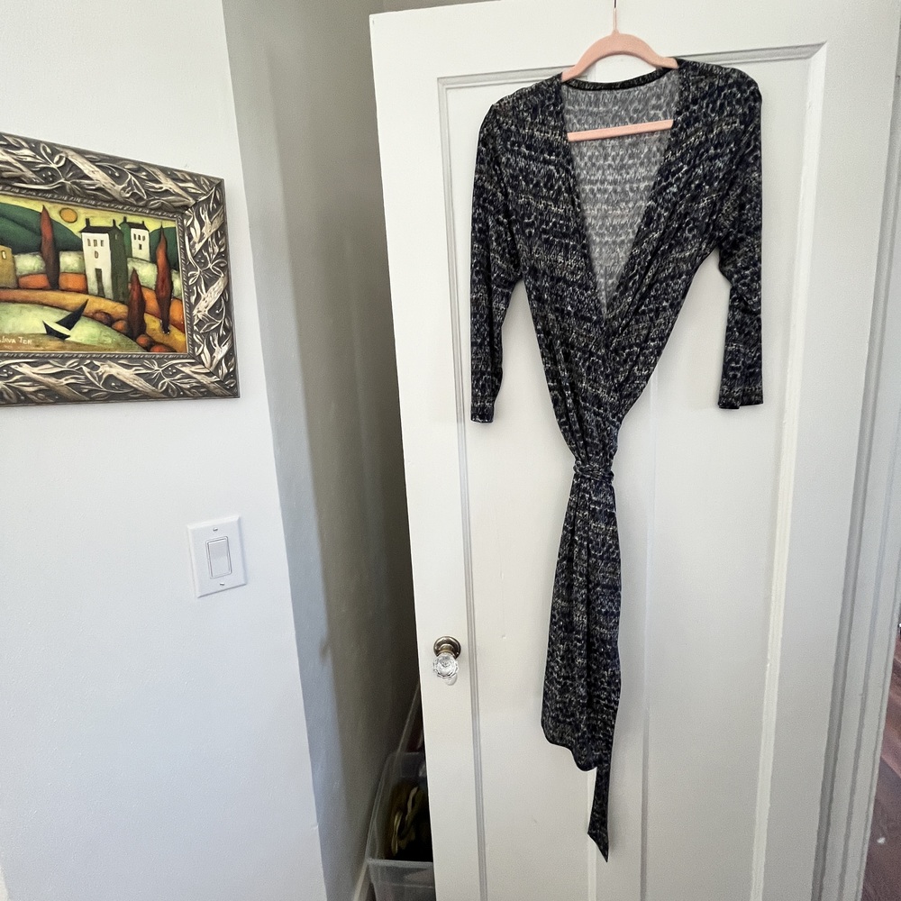 Drapey Soft Wrap Dress - XL - Kulayan - USA Brand Made in the Philippines - EUC - Picture 3 of 9
